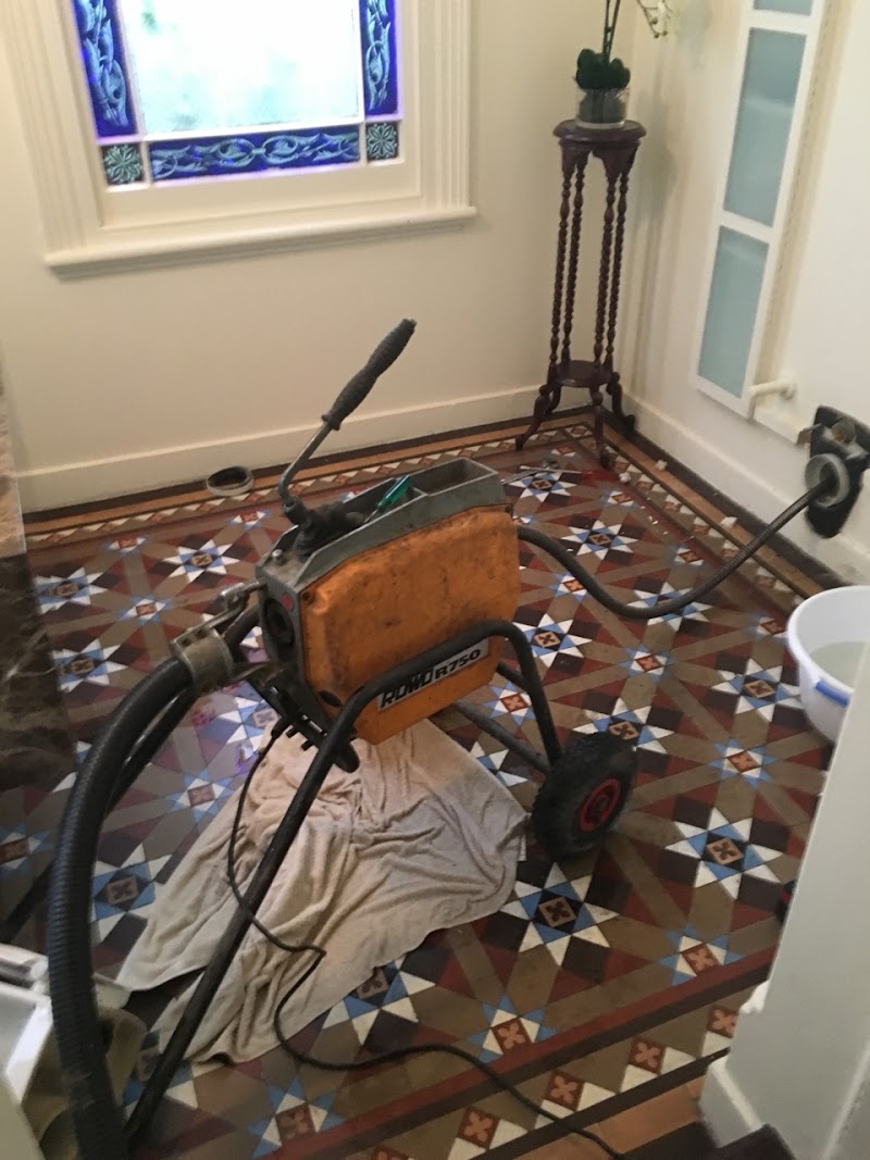 Reliable & Punctual, Blocked Drain Plumbers