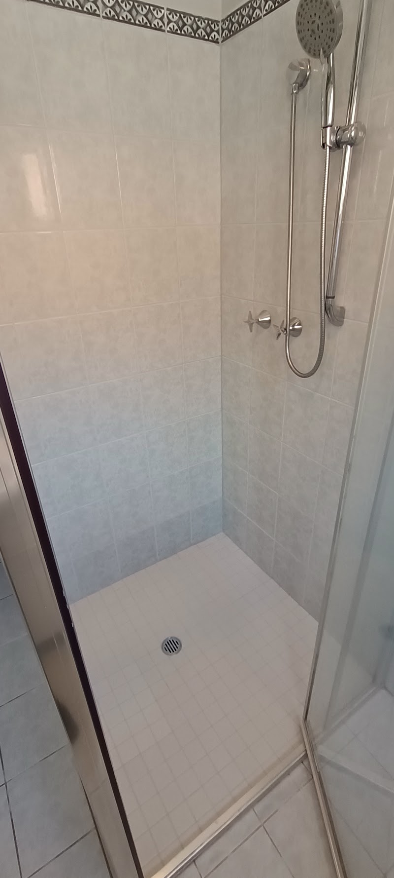 70 Perfect Five-Star Reviews, Master Shower Repair